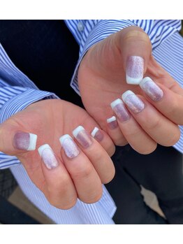 トータルサロン 白べぇーっ プラス/☆マグネットフレンチネイル☆