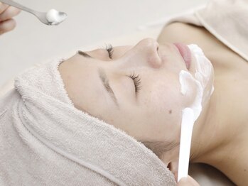 ナナラ(Nanala)の写真/敏感肌の方にもオススメ！【乳酸菌ピーリング】まずはお肌の土台作りから◎内側から輝くプルプル水光肌に♪