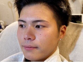 スリーピース(3Peace)の写真/【男磨きで印象UP】眉毛waxでクールな目元へ。左右差や初めてのメイクも相談OK！眉サロン初めての方にも◎