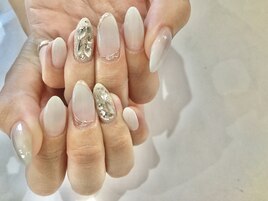 ☆綺麗系ホワイトグラデネイル☆