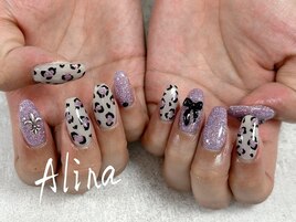 ヒョウ柄ネイル