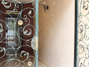 アウローラ 立川店(Aurora)/エントランスからおしゃれ♪