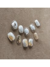 シルニー リム(Silny rim)/アシンメトリーニュアンスネイル