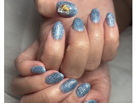 華やかデザインフラッシュネイル