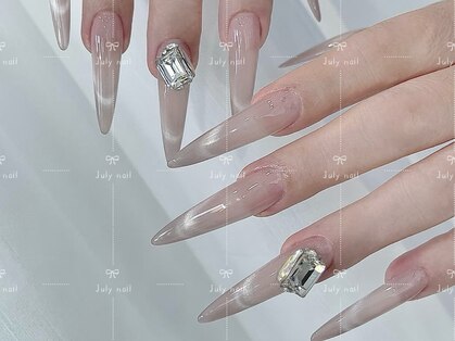 ジュライ(July)の写真