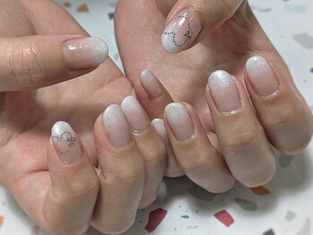 ネイルヤサン(nail ya sun)/ハート*ホワイトグラデーション