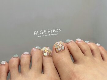 ミントグリーン