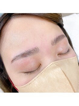 ネイル アンド アイラッシュ グレイス(Grace)/ハリウッドアイブロウ《HBL》