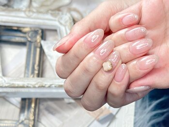 ジュリーネイル 池袋東口店(July Nail)の写真/主婦の方やOLさん向けのシンプルデザインも得意☆ゆったりした贅沢な時間をお楽しみください★当日予約OK◎