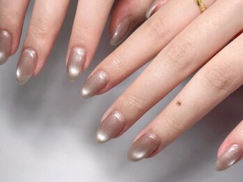 エヌ(N)/マグネットネイル