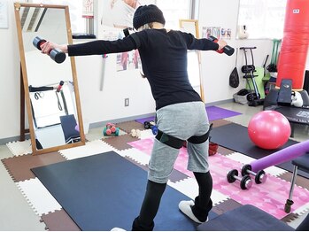 PBクラブ 東広島スタジオ/加圧筋力トレーニング