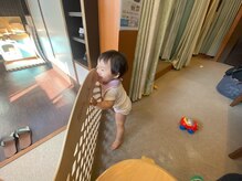 子育てママの整体サロン/施術中のお子様の様子