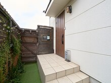 ネイルゴーゴー(NAIL55)/店内入り口