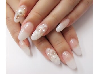 ネイルサロンミキ 横浜(MIKI)/スカルプ手書きフラワーアート白