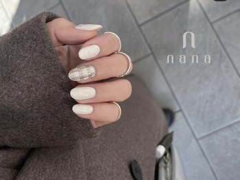 ナナ 白金高輪(nana)/ホワイト チェックワンカラー