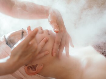 ヴィーナスハートの写真/【目の下・フェイスラインのたるみ改善に！プラズマフェイシャル¥9,800】首までのケア付き◎