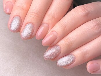 ネイルサロン ディーバ 梅田店(Diva)の写真/【こんな悩みありませんか？】すぐ浮く・割れやすい・爪が傷んだ経験がある≪まずは2回試してみて下さい≫