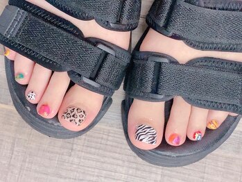 モレリア(morelia)/アニマル柄フットネイル