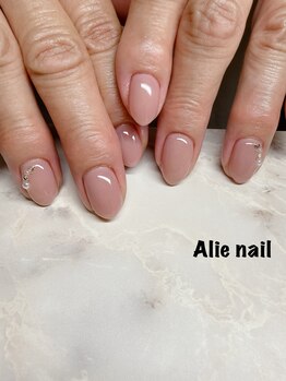 アリーネイル(Alie nail)/