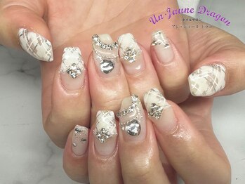 アン ジョーヌドラゴ/【自爪ネイル】ホワイトネイル