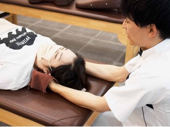 神田はぴねす鍼灸整骨院の写真/神田駅出てすぐ！身体の不調の原因を探り改善へ★不調の原因は他の場所にある！？根本改善型◎