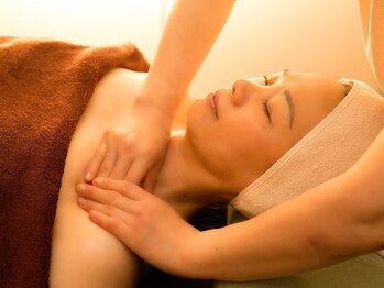 健康堂/デコルテマッサージ