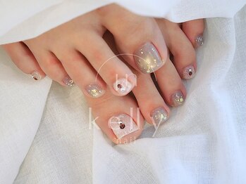 ケリー(kelly)の写真/つい見せたくなる♪煌めくフットネイル！足元からキレイに