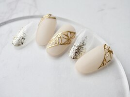 大人ベージュのゴールドライン