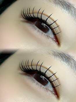 MEROTTO【メロット】【3/28OPEN(予定)】の写真/【悩み解決×理想の目元】左右差やクセも丁寧にカバー。Wフラットで叶える圧倒的な持続力と濃密な仕上がり