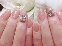 ビューテサロン トレボー 桜ヶ丘店/vカットnail