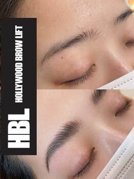 ネイルサロン R/美眉ハリウッドブロウリフト36