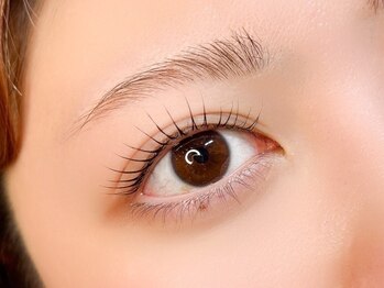ムート(Mut.)の写真/【眉×まつげW施術で印象チェンジ】4種のケラチン配合でまつげに優しく“すっぴんでも褒められる”目元へ。