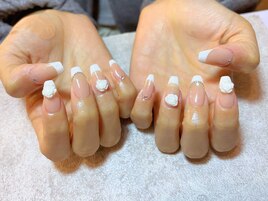 フレンチネイル　バラネイル