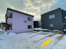 ヴァロ(Valo)/サロン駐車場　3