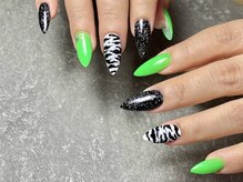 リベロネイル(Libero Nail)/ゼブラ