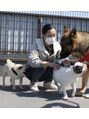 セントラヴィ 川崎店&nbsp;休日は犬との触れ合いDAY。ドライブやドッグランに出かけます。
