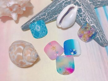 ウータン(Wu-Tang)の写真/夏は足元からオシャレに♪【フットネイル¥6500】ケア&フットバス込み★自信の持てる素足へ！持ち込みもOK◎