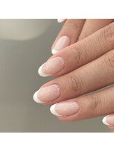 ハロネイル(Halo Nail)/フレンチネイル