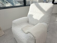ベルラッシュ(Bell lash)の雰囲気(グレーと白を基調にしてゆったり過ごせる清潔感ある癒しの空間)
