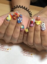 ビー 久留米(Bee)/キャラクターネイル