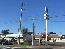 マカロン 郡山富田店(macaron)の雰囲気（ローソン裏の富田温泉敷地内(青いポール部分)駐車場5台利用可能）