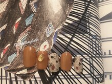 クワイ(Qui)/ブラウンカラーネイル