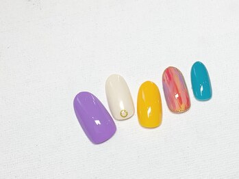 ネイルアンドアイラッシュサロン ミッタ(Mitta)/¥7000-