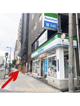 テヤン 谷六店(teyan)/ファミリーマートが目印