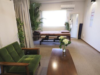 噂のほぐし屋 コリトル整体院/日差しが気持ちいい明るい院内☆