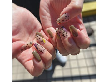 ココ ネイル サロン アンドスクール(COCO.NAIL SALON&SCHOOL)/