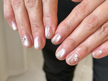 ワンアンドオンリー(One&Only)/ガラスマグネット×Vカット