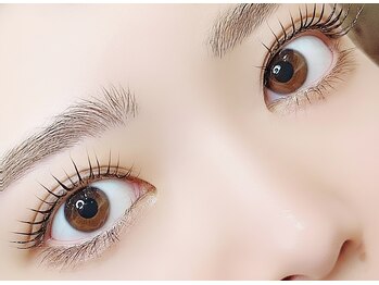 ディーエル ビューティー 表参道店(DL BEAUTY)の写真/つけ放題でしっかりとボリュームのあるまつ毛に☆モチ◎LEDエクステ・　バインドロック導入店[表参道/LED]