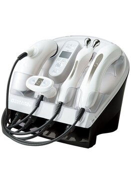 アズ 志村坂上店(A/Z)/表情筋を鍛えるコアデザイン