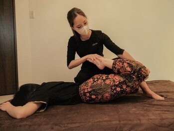 シーバ(Sheva)の写真/【世界が認めた癒しの手技】腰痛持ちの方必見!タイ古式マッサージで硬直した筋肉を解し日常動作を改善◎